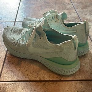 Teal Nike running shoes! Size 9